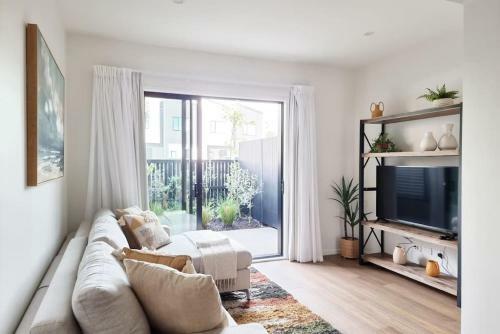 Brand New House By Botany - Netflix & Parking