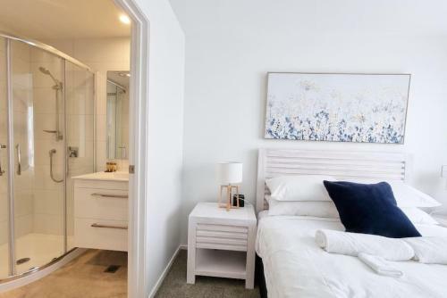 Brand New House By Botany - Netflix & Parking