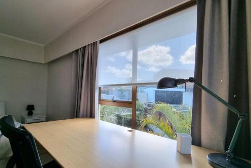 Lovely Browns Bay 4br Home Sea View Steps To Beach