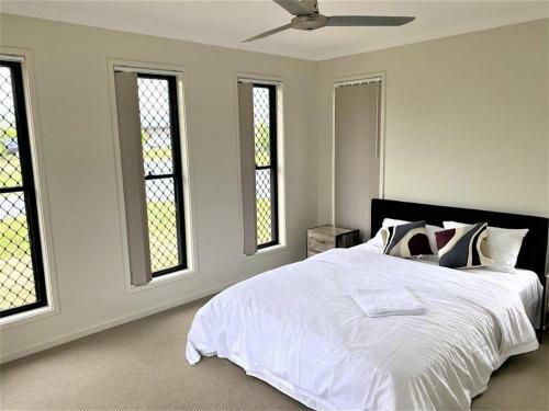 Award Winner House 4 Beds 2 Baths Airconditioned In Gladstone