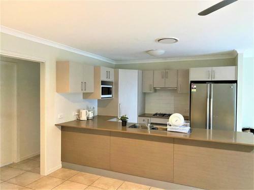 Award Winner House 4 Beds 2 Baths Airconditioned In Gladstone