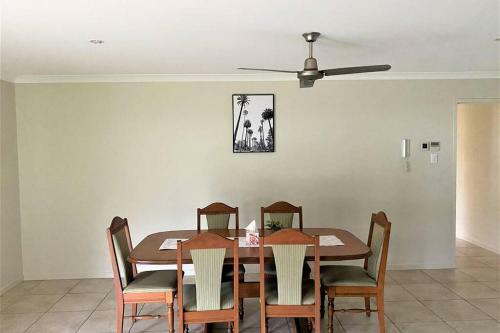 Award Winner House 4 Beds 2 Baths Airconditioned In Gladstone
