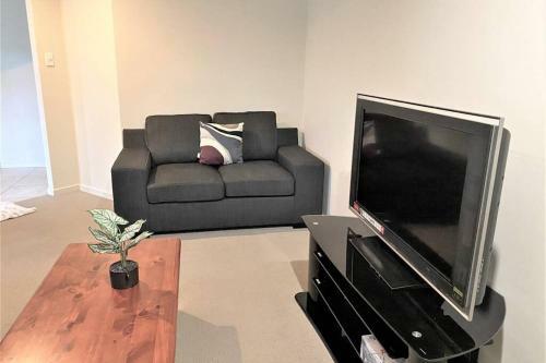 Award Winner House 4 Beds 2 Baths Airconditioned In Gladstone
