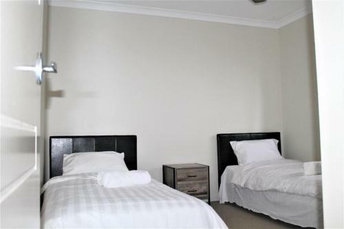 Award Winner House 4 Beds 2 Baths Airconditioned In Gladstone
