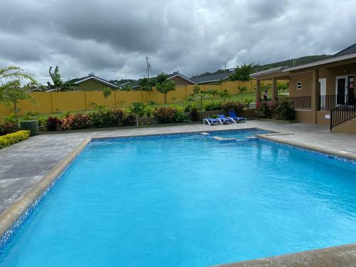 L&v Paradise Vacation Home With Pool And Gym