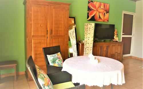 Apartamento Tahiti - Sanny's Place Studio Suite Pmr