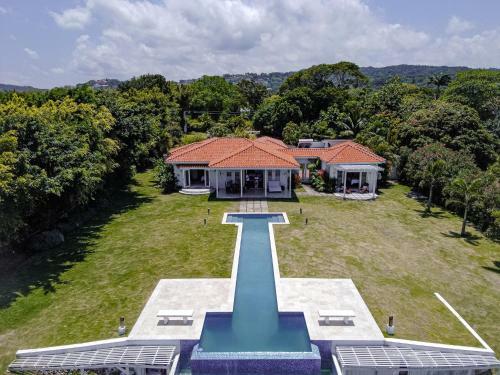 Luxury Living With A View La Caye Villa