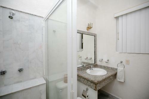 7br Exclusiva Casa En Las Brisas Con Alberca