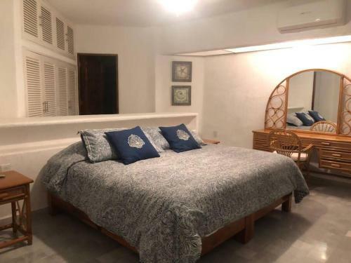 Apartment With Great Location And View To Acapulco