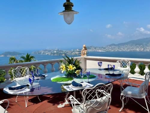 Villa Jade Luxury Full Service Staff Villa