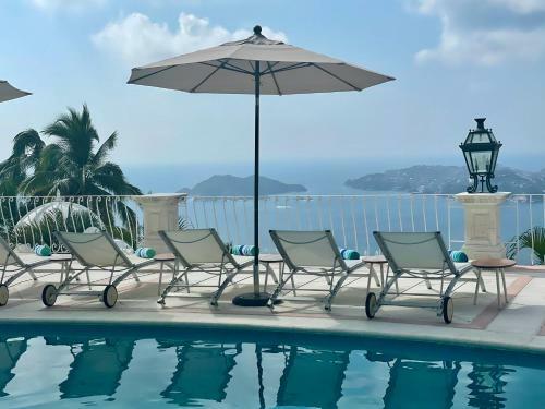 Villa Jade Luxury Full Service Staff Villa