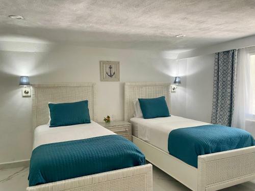 Villa Jade Luxury Full Service Staff Villa