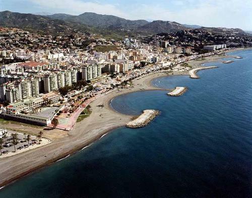Rooms In Seafront Villa