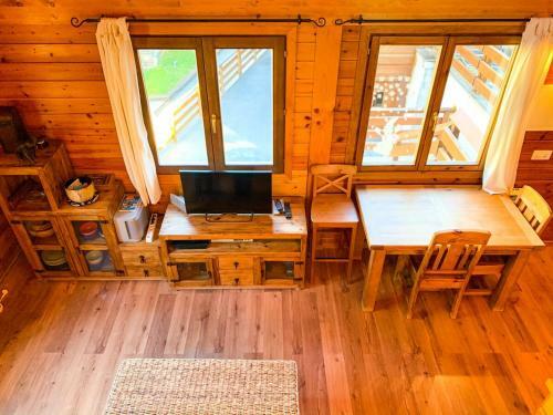 Apartamento La Joya. Casa de Monta�a En Parque Natural.