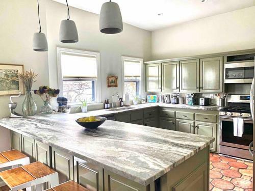 Apartamento Apt2@edenbrae - Walkable Southern Gothic Mansion