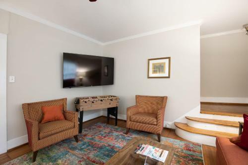 Redmont Revival-whole House-walkable-uab