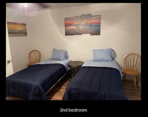 Bed & Breakfast Cozy Historic Getaway