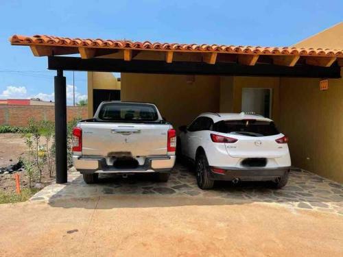 Casa En Ajijic Con Terraza, Chimenea, Internet.