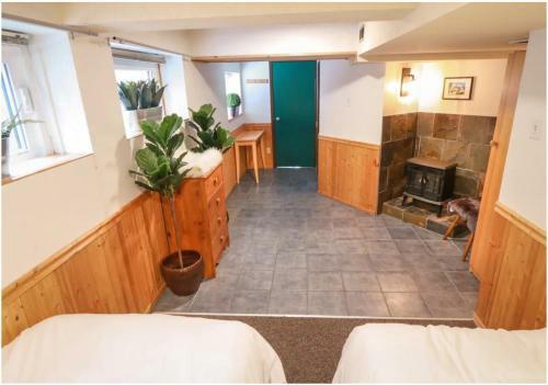 Apartamento Banff's Enchanted Forest Basement Suite