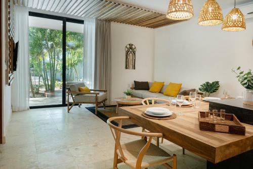 Tranquil Caribbean Apartment With Spacious Lovely Terrace