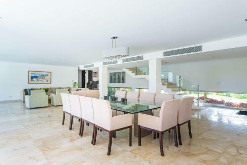 Villa Maya- Luxury Mansion