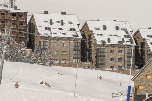 Apartamento Lux Isard "acceso Directo A Pistas"