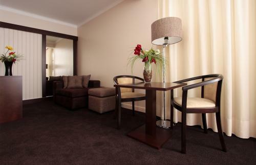 Hotel As Americas