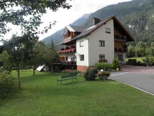 Hostal Ferienwohnungen-pension Kraker