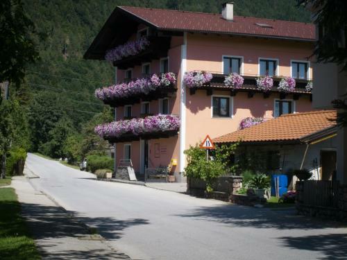 Bed & Breakfast Pension Handle