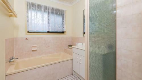 Family Friendly Holiday Home In Bongaree