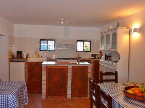 Luxurious Villa In Marbella With Swimming Pool
