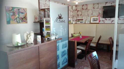 Posada Pension Restaurant Meran