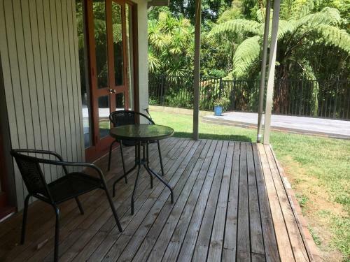 Wooden A-frame By The City And River ????????????