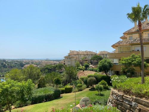 Apartment With Fantastic, Open Sea Views