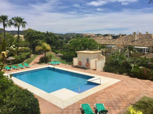 Apartment With Fantastic, Open Sea Views