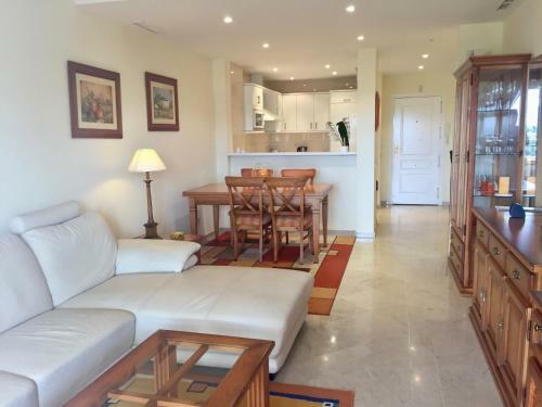 Apartment With Fantastic, Open Sea Views