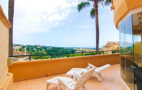 Apartment With Fantastic, Open Sea Views