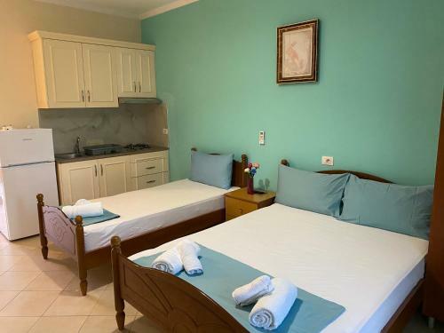 Golden Beach Apartments