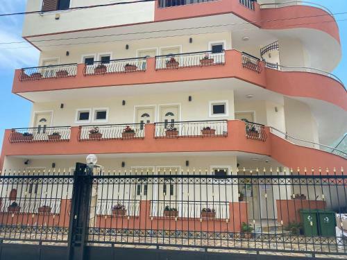 Golden Beach Apartments