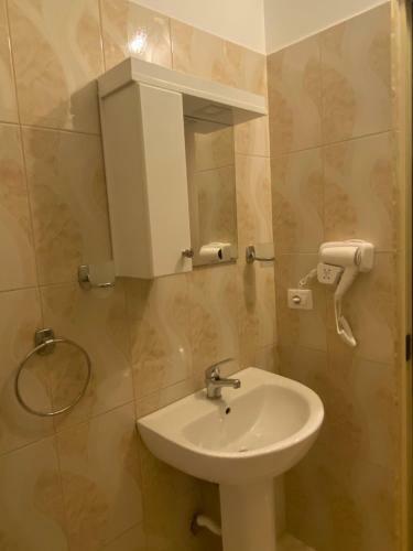 Golden Beach Apartments