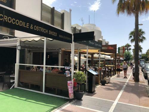 Marina Banus Apartment - Frontline Beach Suite - Puerto Banus