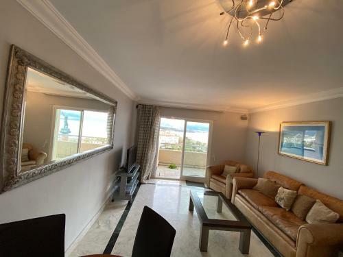 Marina Banus Apartment - Frontline Beach Suite - Puerto Banus