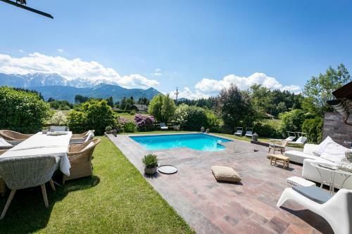 Wiesengut , Alleinstehende, Deteched, Austrian Style, Villa Mit Pool