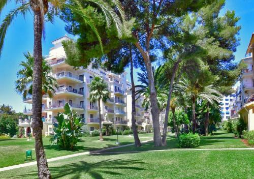 Beachfront Luxury Apartment, Puerto Ban�s, Marbella
