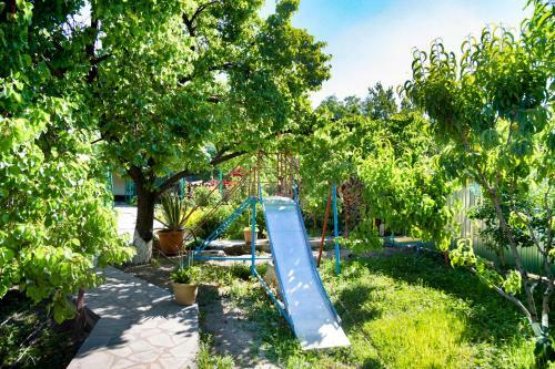 Hostal Ashtarak Garden Guesthouse