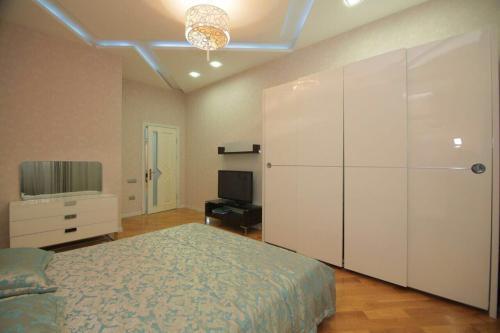 Apartamento Centr Baku. 4 Bedrooms.