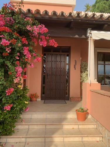 Exclusive Andalusian Villa El Pino In Cabopino