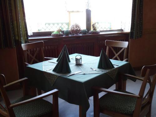Posada Gasthof Zum Flughafen
