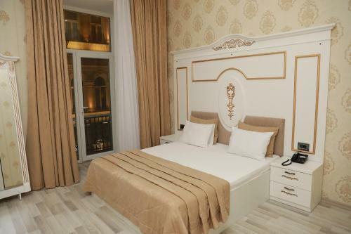 White Boutique Baku Hotel