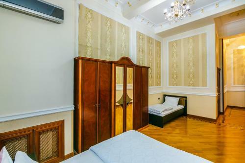 Apartment On Bentley